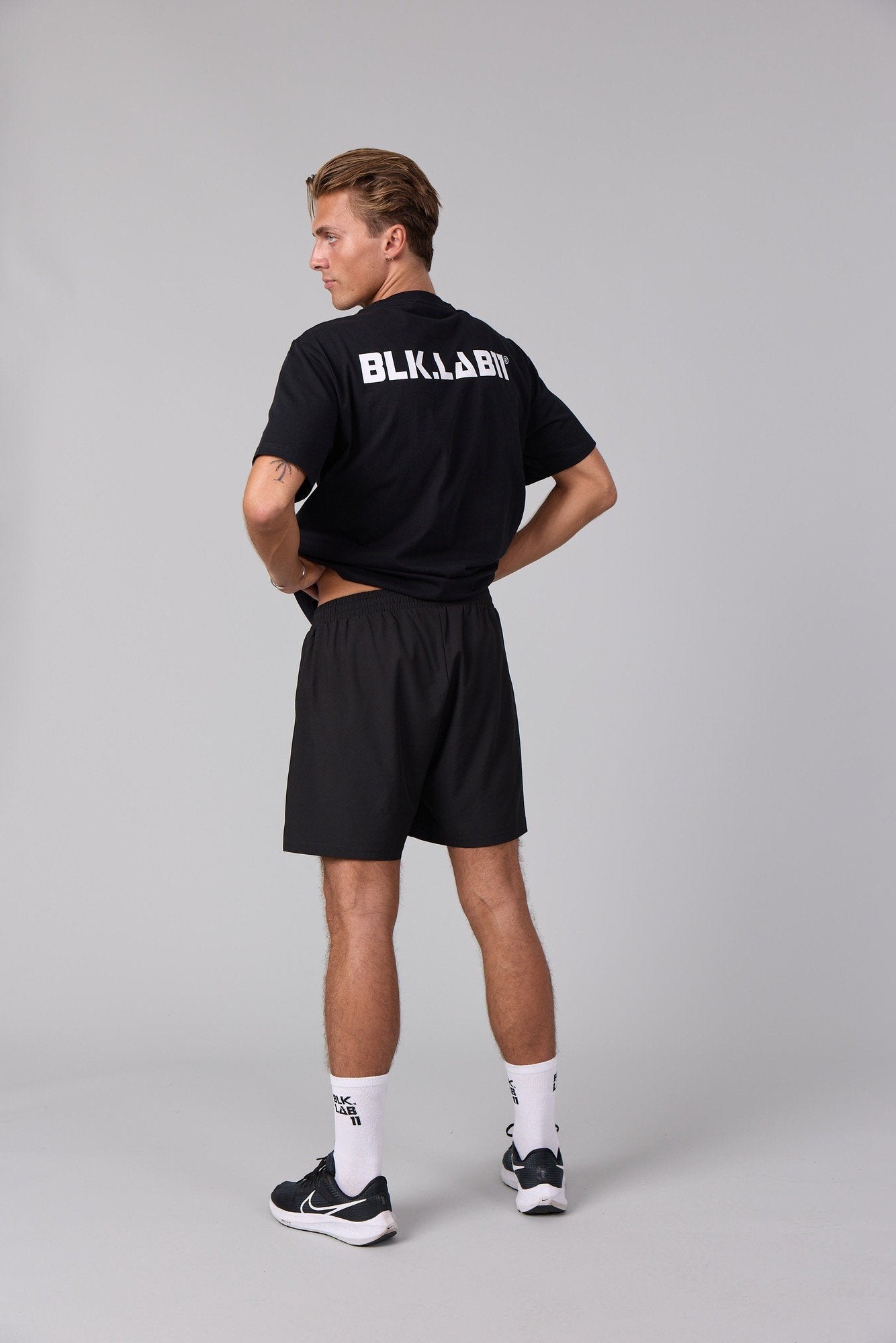 11AUTHENTIC DRY FIT SHORTS