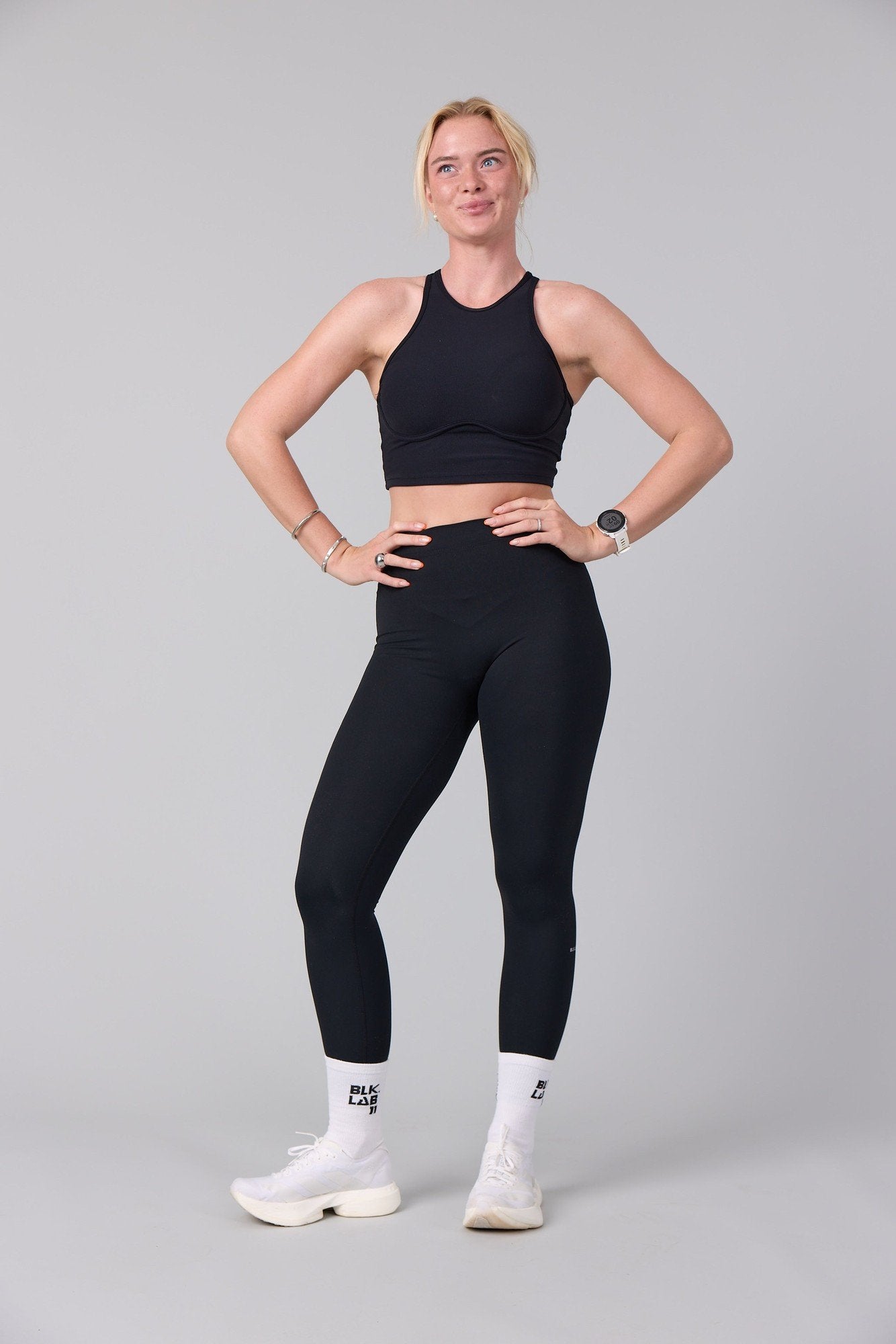 11ELEGANCE SPORTS TOP