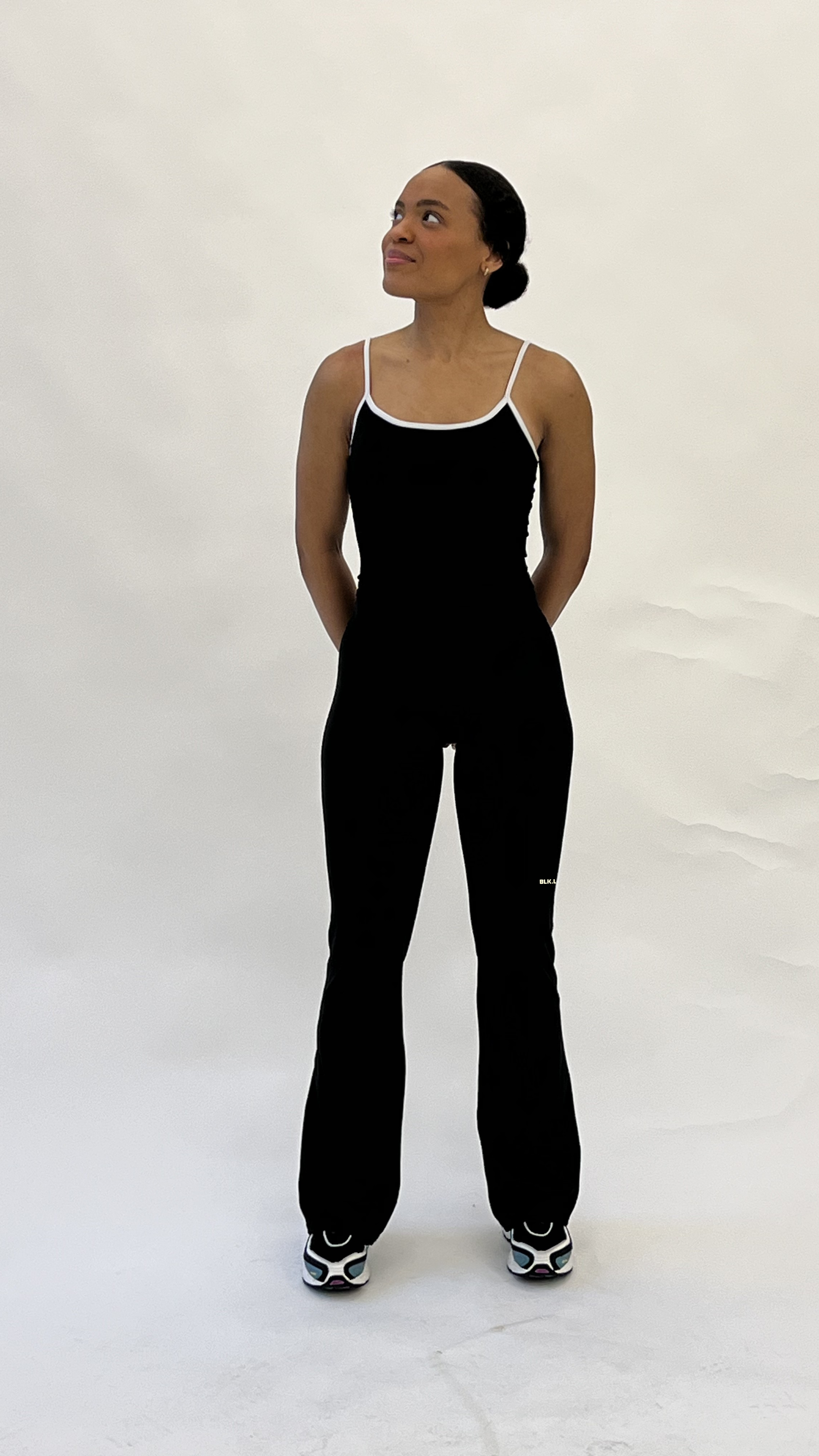 11GROUNDING FLARED PANT hover